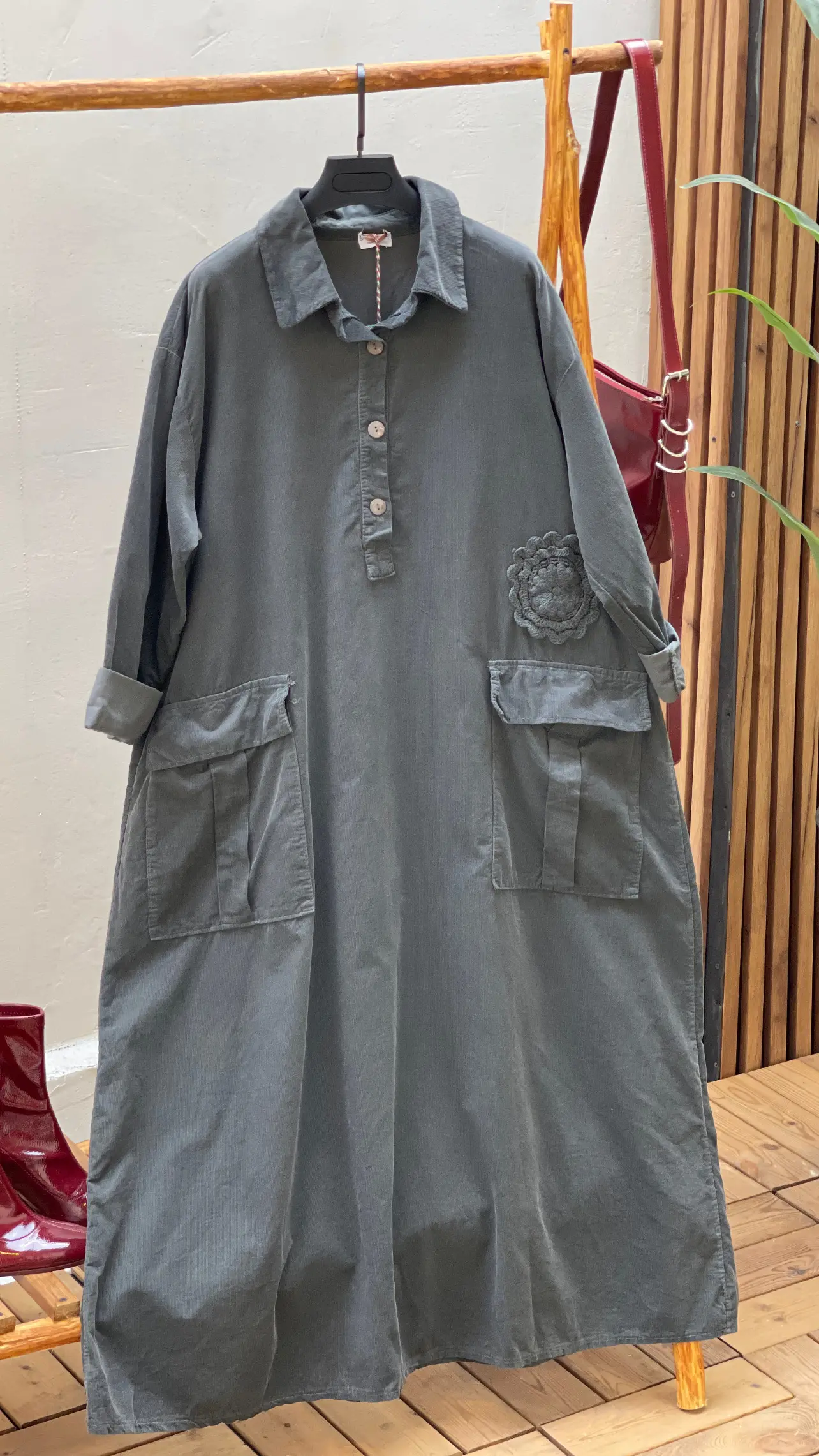 پیراهن مخمل کبریتی ایتالیایی طرح تگ برجسته